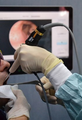 Intervento chirurgia orale